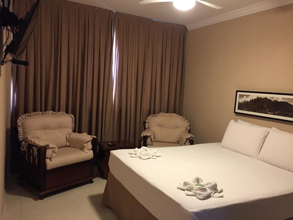 Hotel Santiago Centro 2*